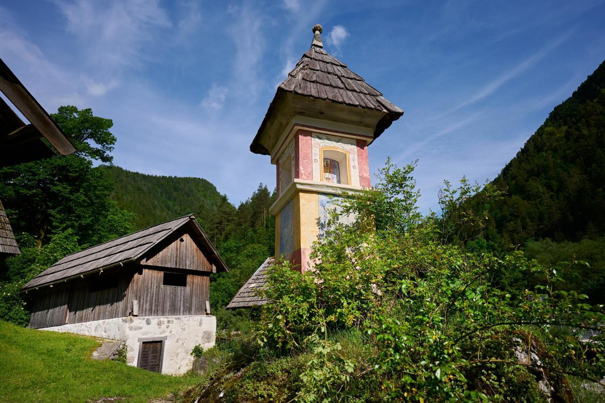 The Farmhouse Bevsek Osep Solcava Bagian luar foto