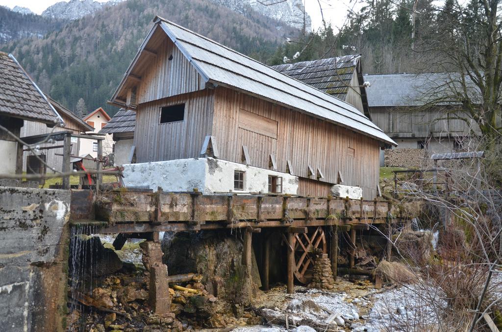 The Farmhouse Bevsek Osep Solcava Bagian luar foto